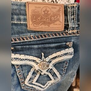 L.A. idol Women's Embroidered Blue Jeans